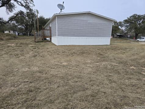 730 Park Street Pleasanton TX 78064
