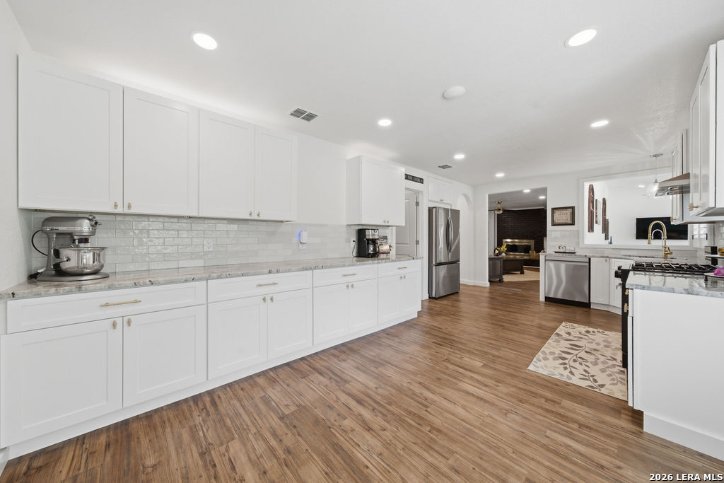 9242 Garden Ridge Drive San Antonio TX 78266