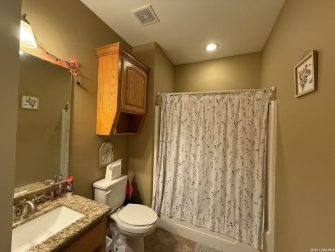 137 Lakeview Trace Three Rivers TX 78071