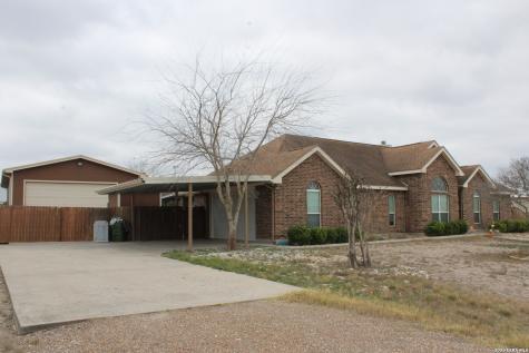 137 Lakeview Trace Three Rivers TX 78071