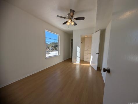 4401 Shakertown San Antonio TX 78238
