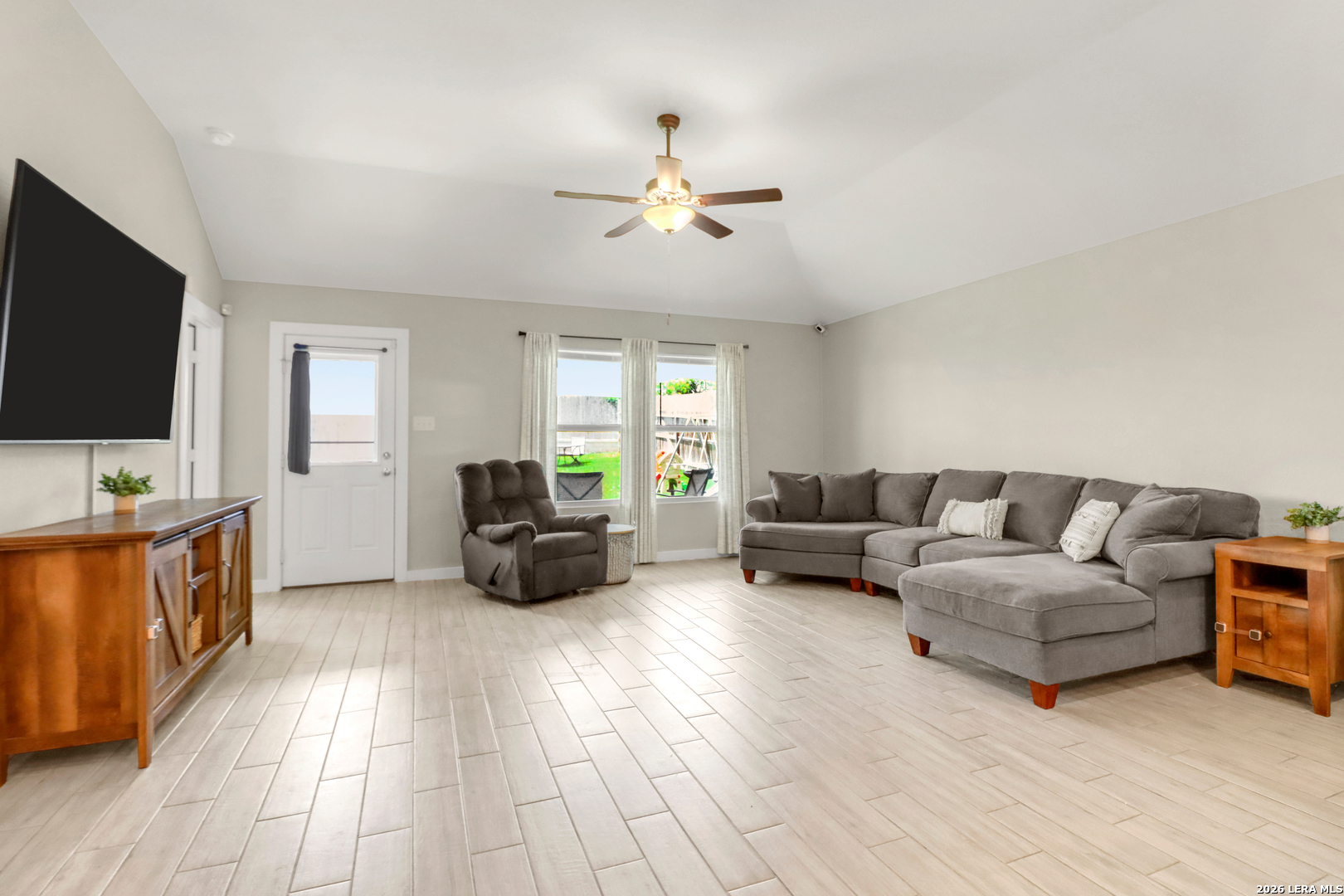 9106 Tennant Lane Converse TX 78109