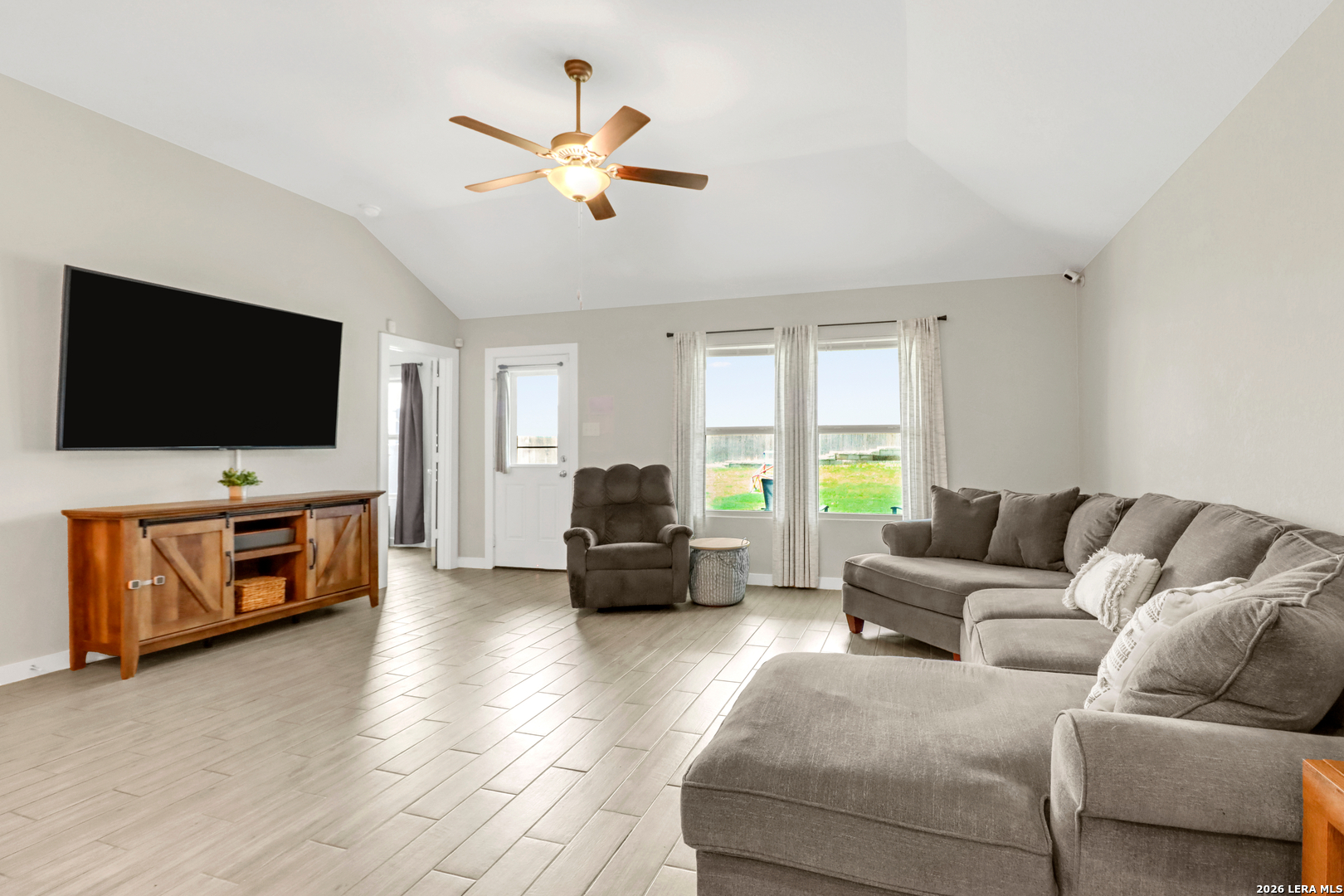 9106 Tennant Lane Converse TX 78109