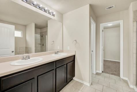 8510 Shooter San Antonio TX 78254