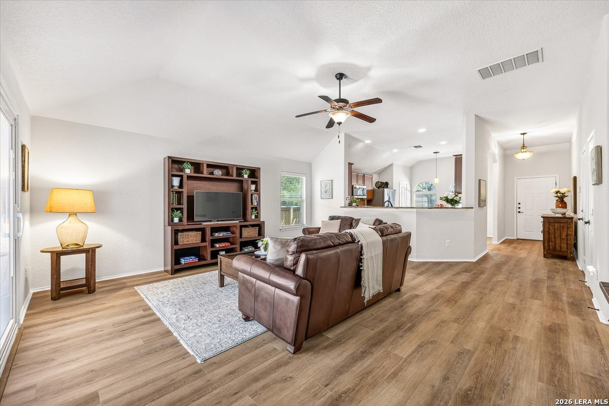 208 Bareback Bend Cibolo TX 78108