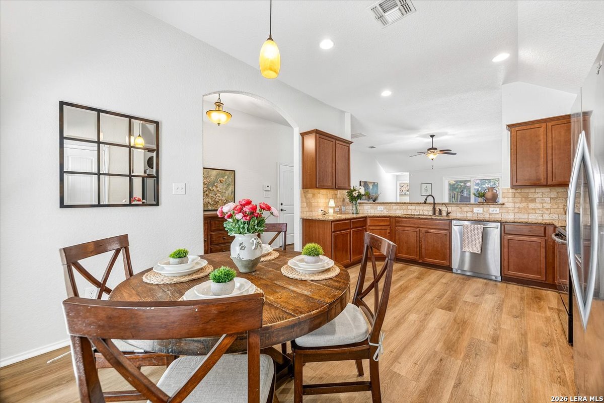 208 Bareback Bend Cibolo TX 78108