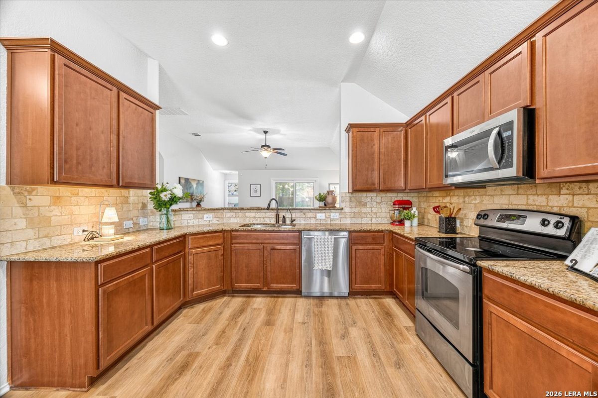 208 Bareback Bend Cibolo TX 78108