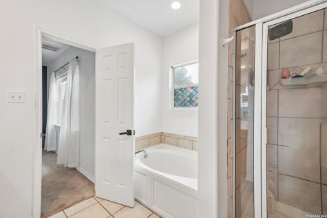 15727 Knolldown San Antonio TX 78247