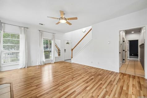 15727 Knolldown San Antonio TX 78247