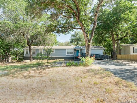 3843 Waterwood Pass Drive Elmendorf TX 78112
