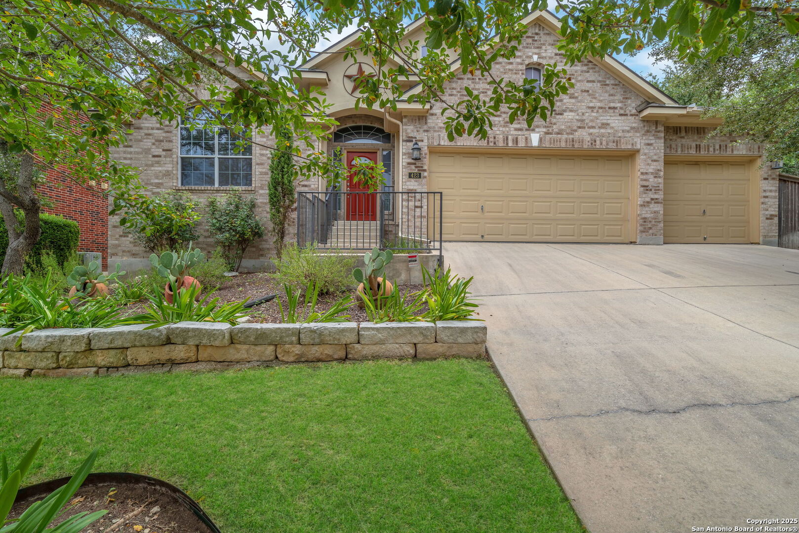 423 Sand Ash Trail San Antonio TX 78256