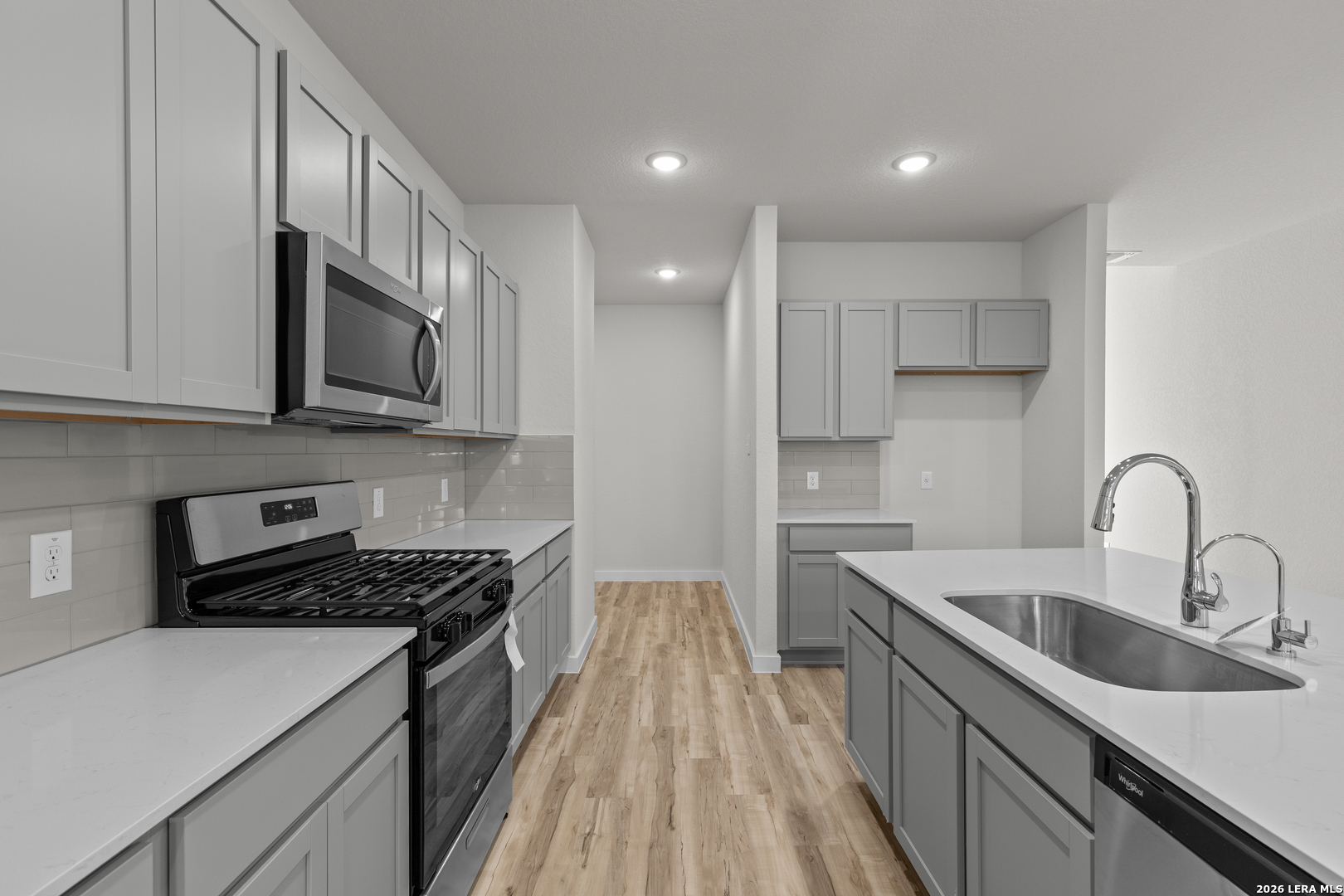 9975 Chavaneaux Landing San Antonio TX 78221