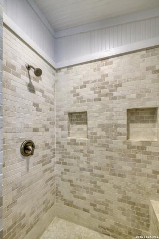 512 Cr 348 (River Road) Concan TX 78838