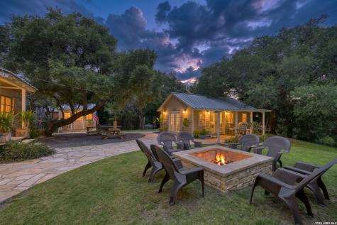512 Cr 348 (River Road) Concan TX 78838