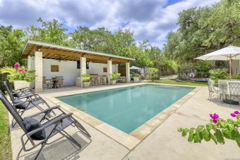 512 Cr 348 (River Road) Concan TX 78838