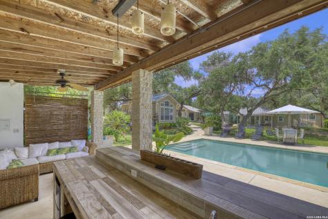 512 Cr 348 (River Road) Concan TX 78838