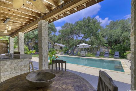 512 Cr 348 (River Road) Concan TX 78838