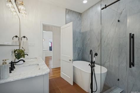 214 Ira Avenue San Antonio TX 78209