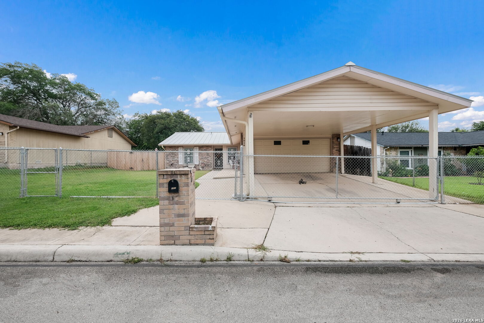 1014 Bridle Forest San Antonio TX 78245