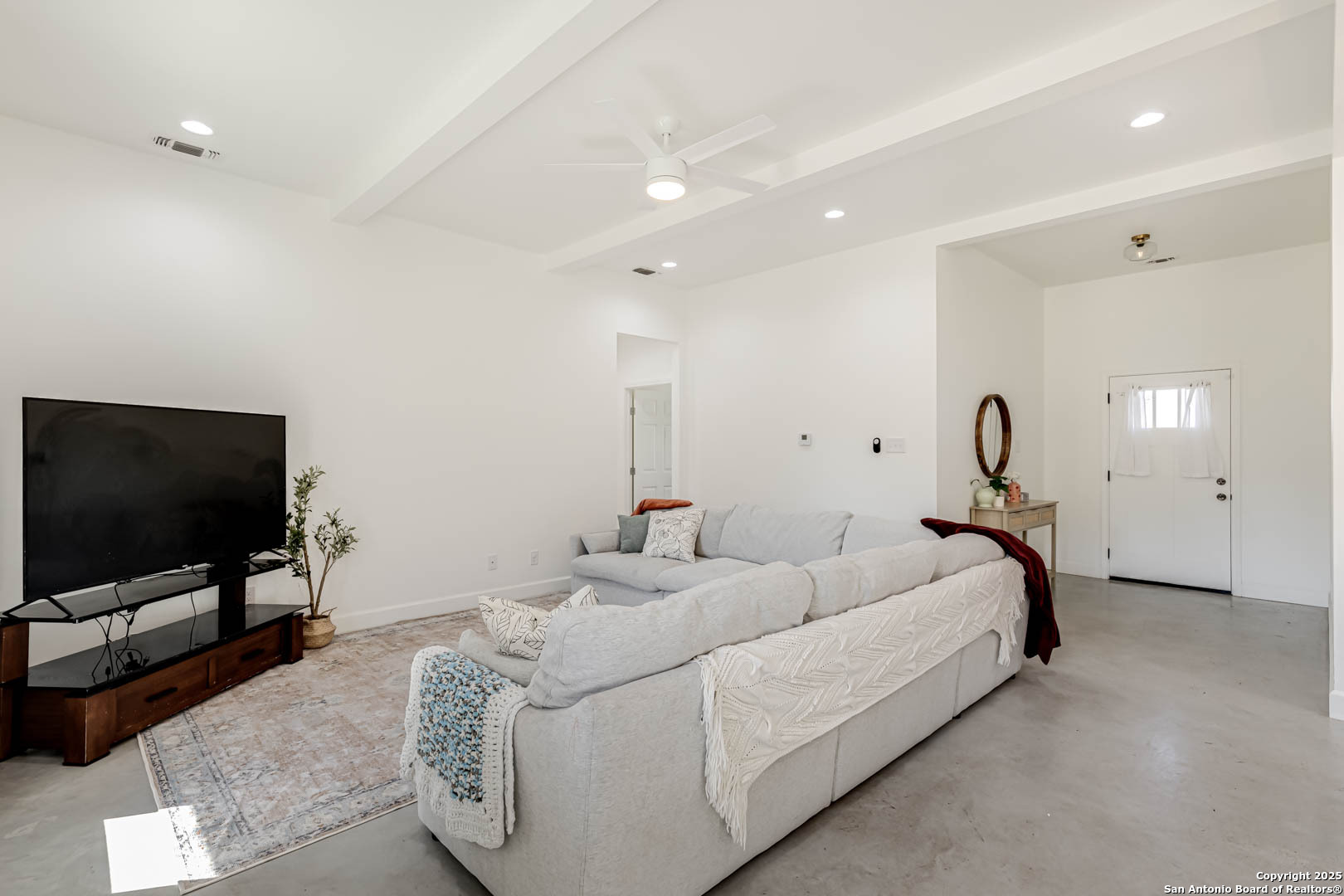 1209 Avenue K Hondo TX 78861
