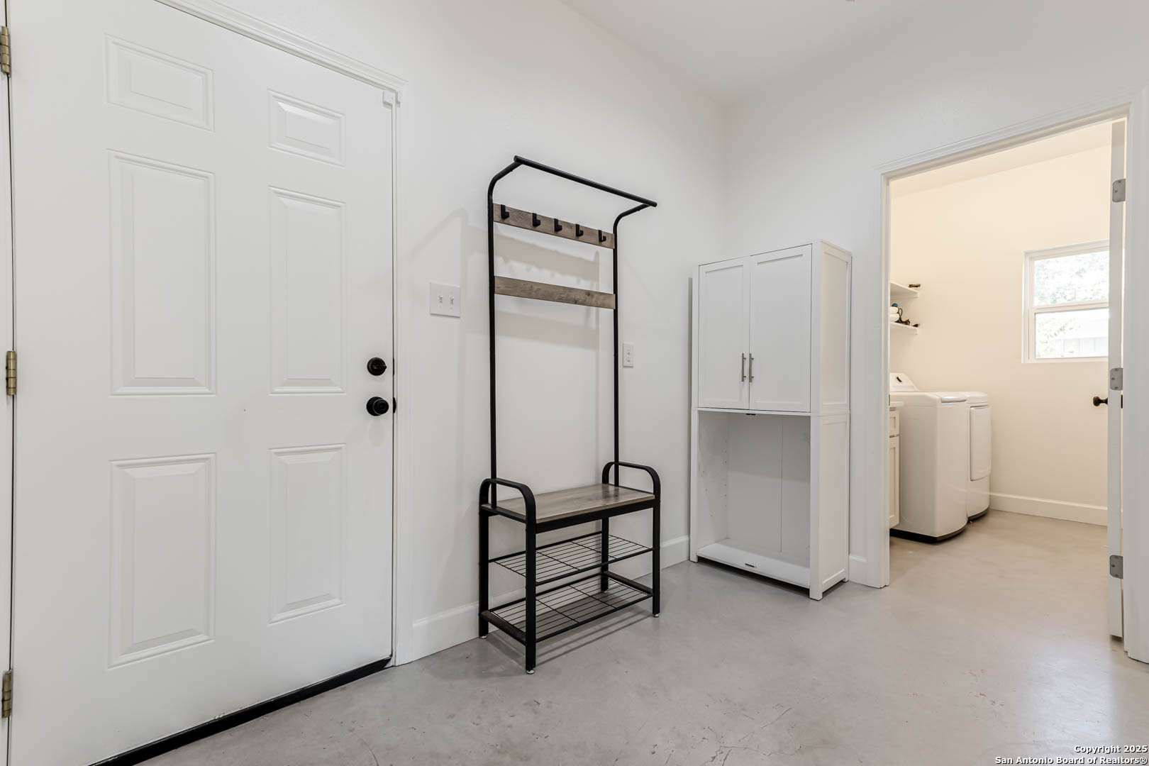 1209 Avenue K Hondo TX 78861