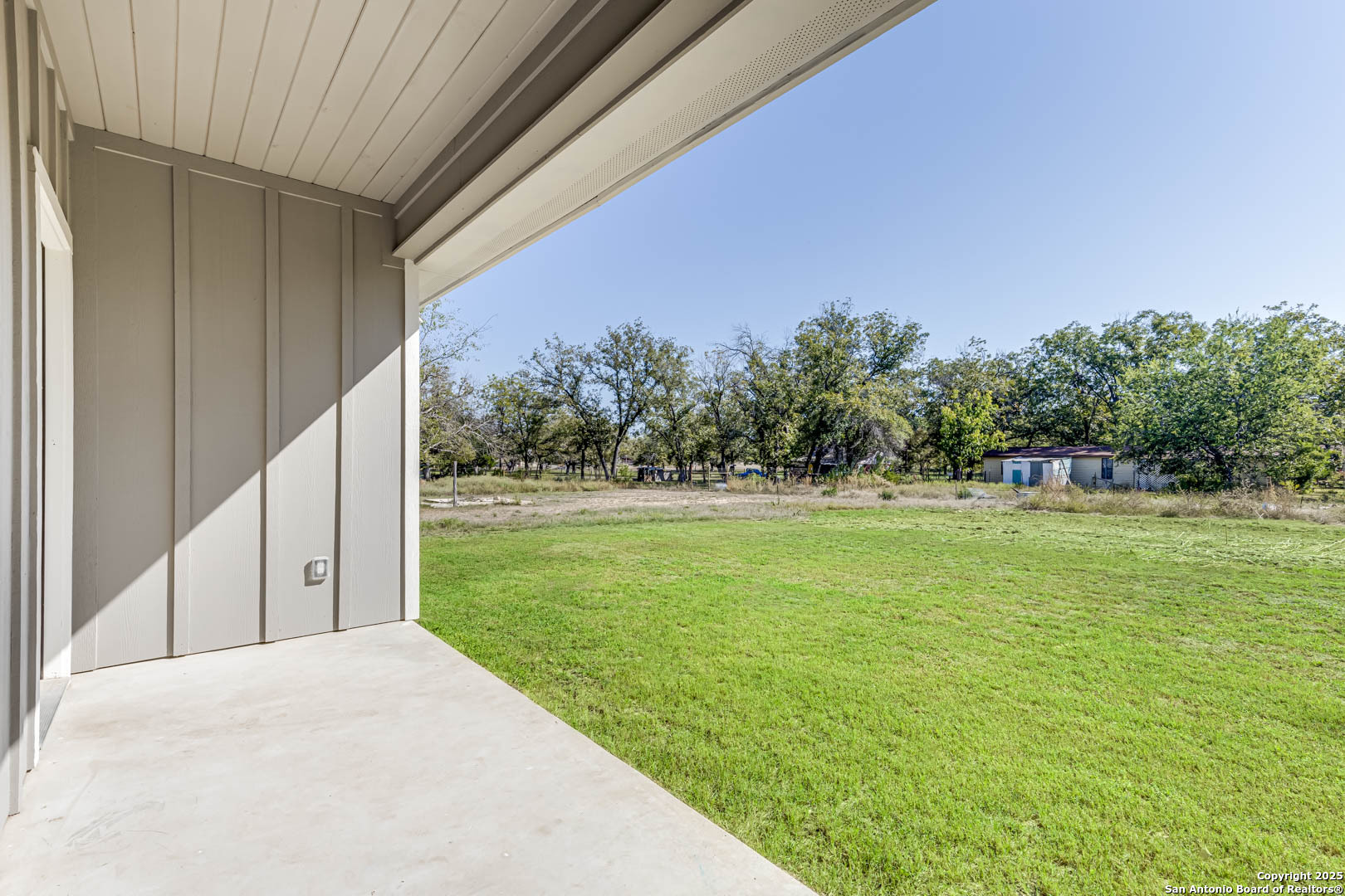 1209 Avenue K Hondo TX 78861