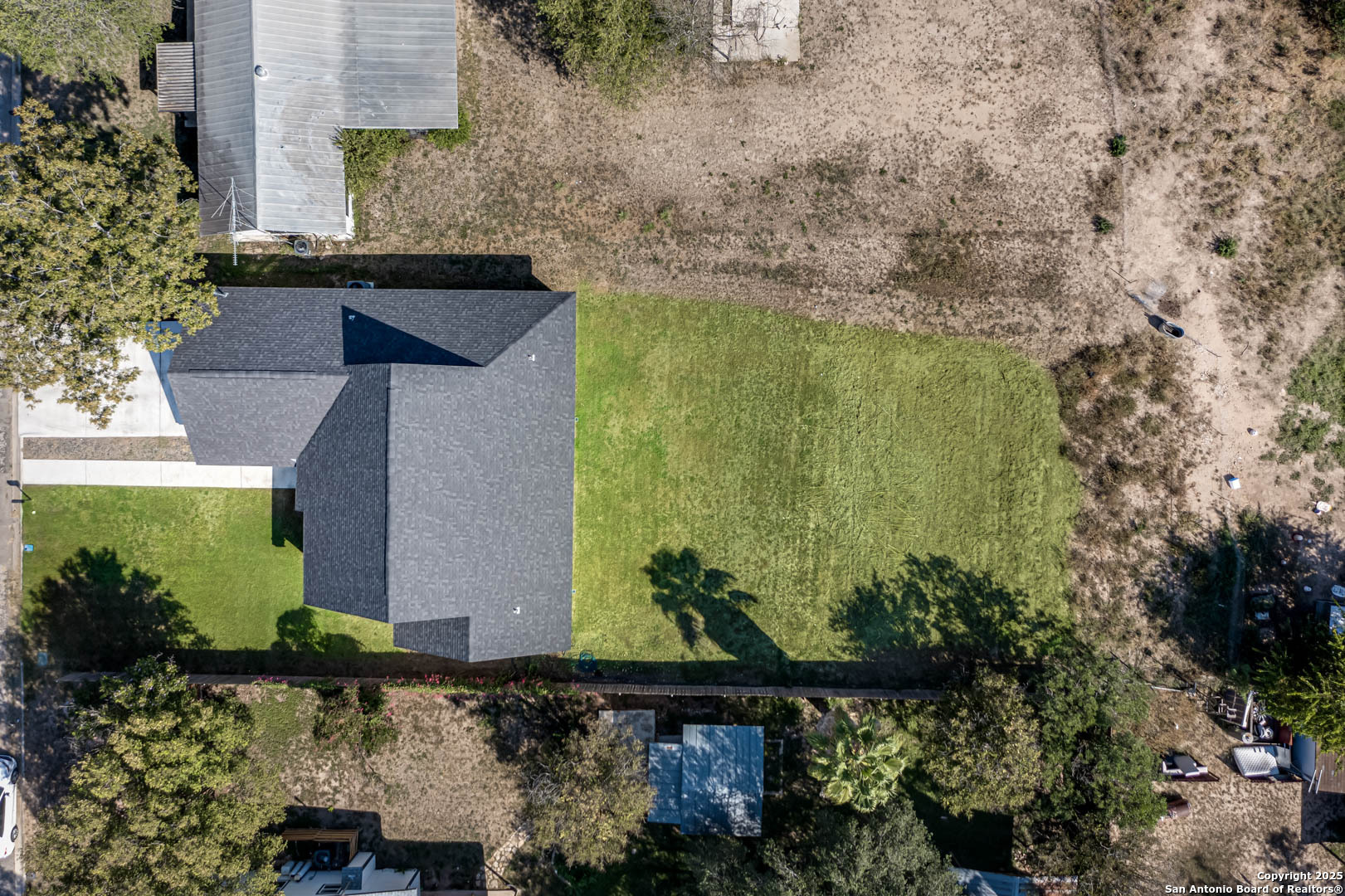 1209 Avenue K Hondo TX 78861