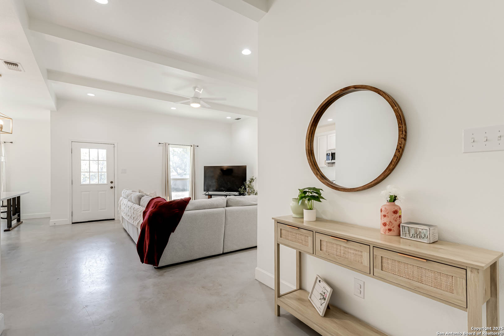 1209 Avenue K Hondo TX 78861