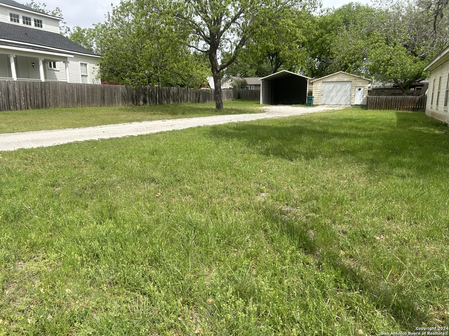 410 E Bandera Boerne TX 78006