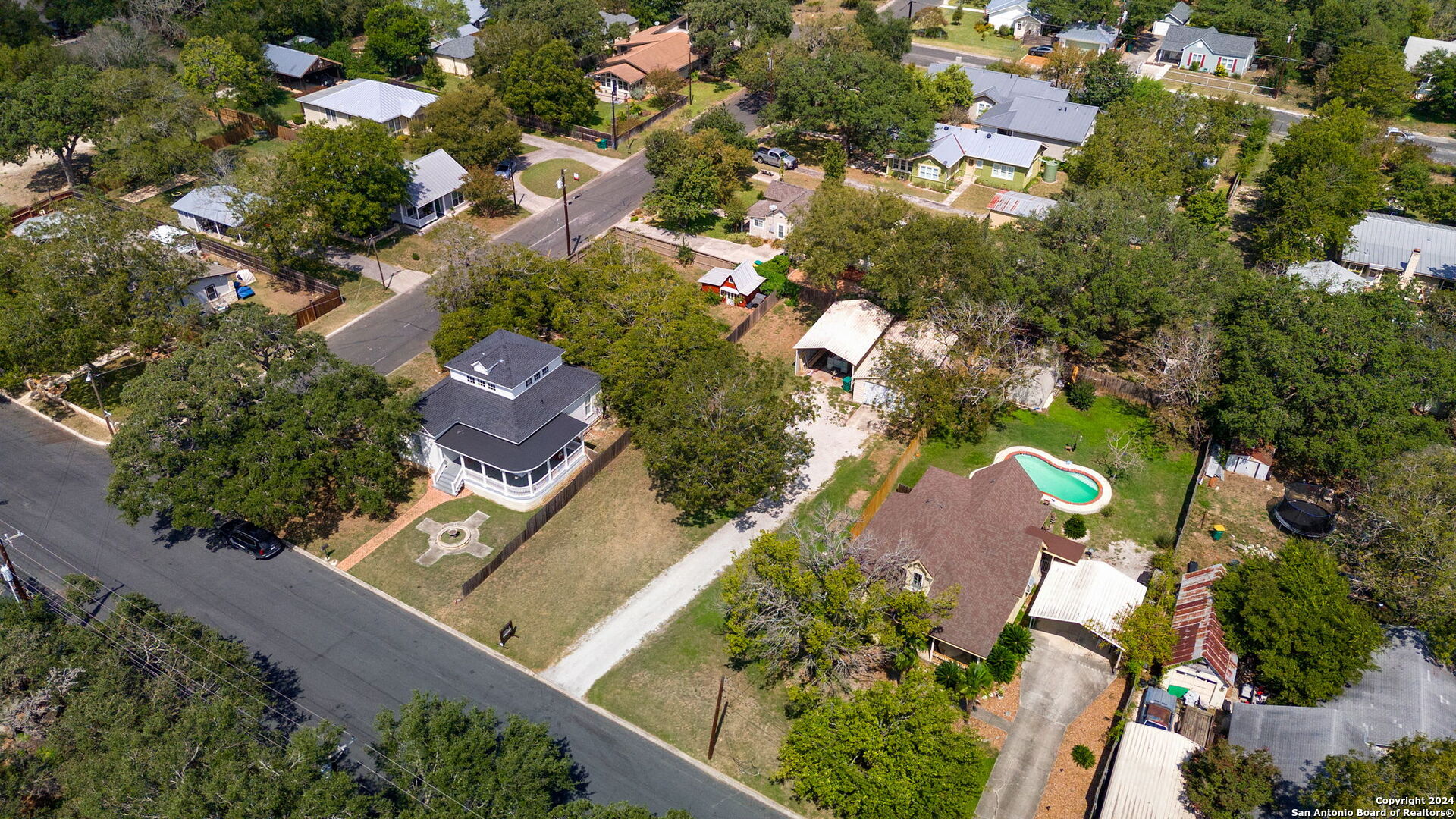 410 E Bandera Boerne TX 78006