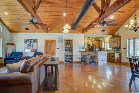 230 Falling Hills New Braunfels TX 78132