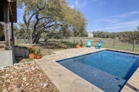 230 Falling Hills New Braunfels TX 78132