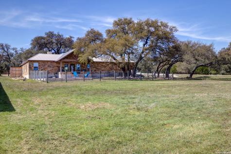 230 Falling Hills New Braunfels TX 78132