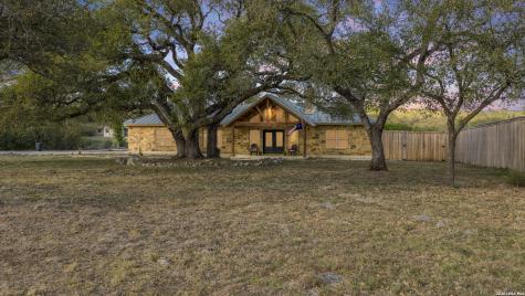 230 Falling Hills New Braunfels TX 78132