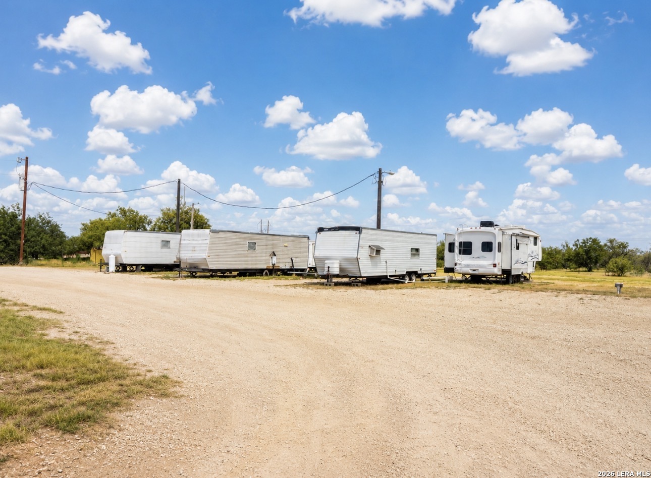 3108 Fm 190 Asherton TX 78827