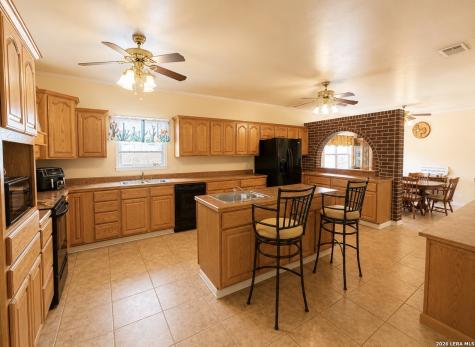3108 Fm 190 Asherton TX 78827