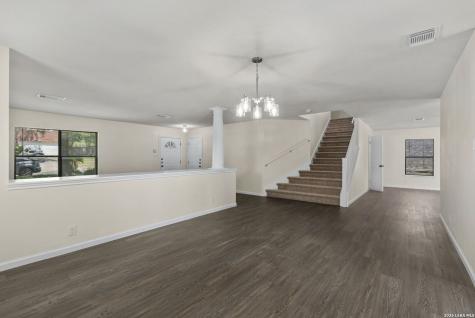 8614 Running Quail San Antonio TX 78250