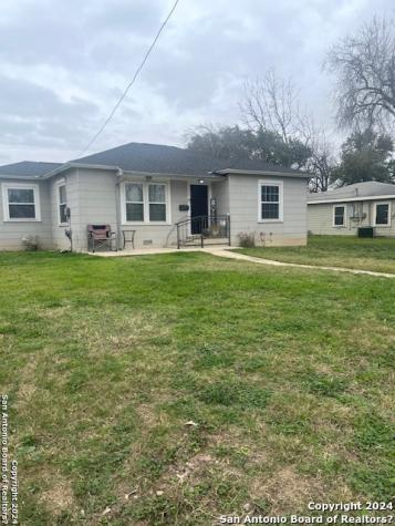 228 Minter Street Uvalde TX 78801