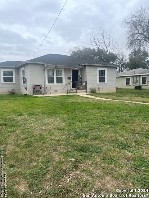 228 Minter Street Uvalde TX 78801