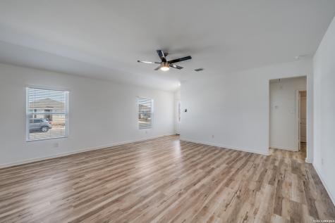 11503 Lazybird San Antonio TX 78223