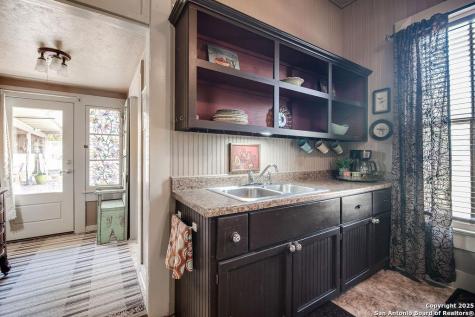 303 W Austin Fredericksburg TX 78624