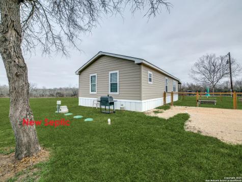 2741 State Highway 123 Stockdale TX 78160