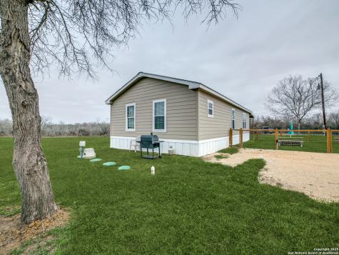 2741 State Highway 123 Stockdale TX 78160