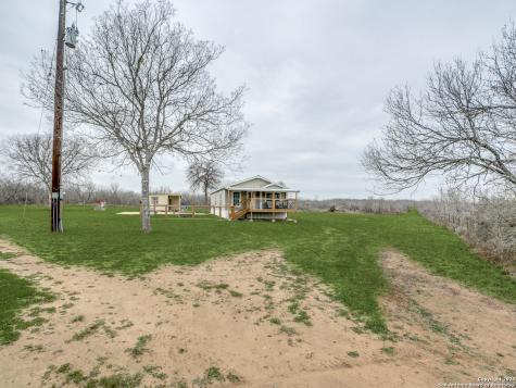 2741 State Highway 123 Stockdale TX 78160