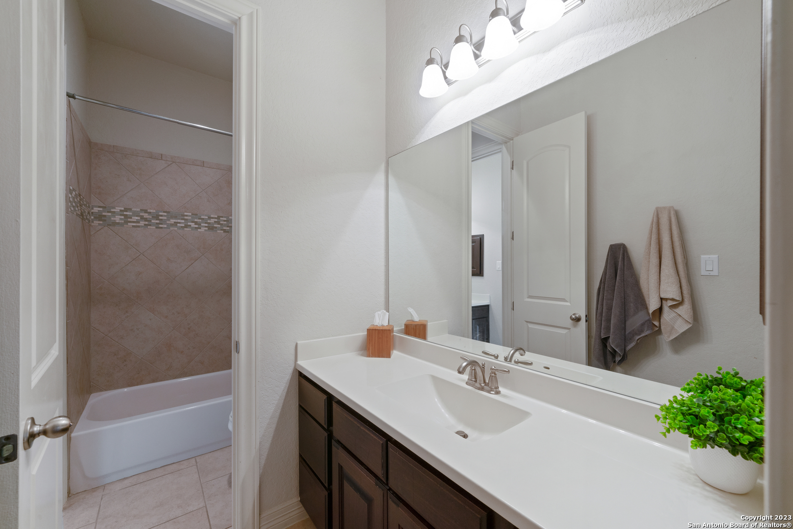 28714 Hidden Gate Boerne TX 78015