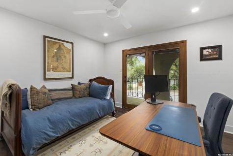 3603 Hunters Cliff San Antonio TX 78230