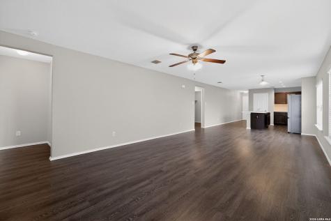 2427 Camberly View Converse TX 78109