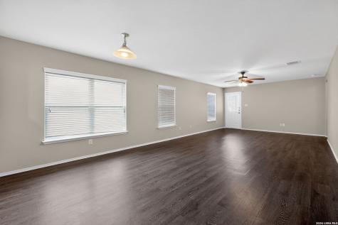 2427 Camberly View Converse TX 78109