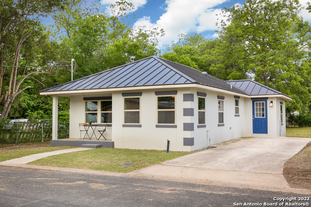 1426 6th Street Seguin TX 78155