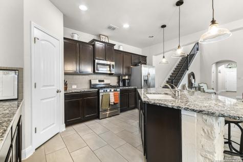 5806 Couble Falls San Antonio TX 78253